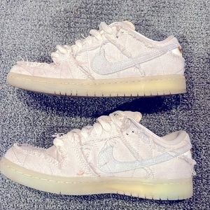 Mummy SB dunks, slightly worn